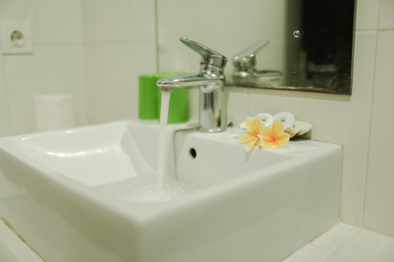 Wingsu Guest House Canggu Esterno foto