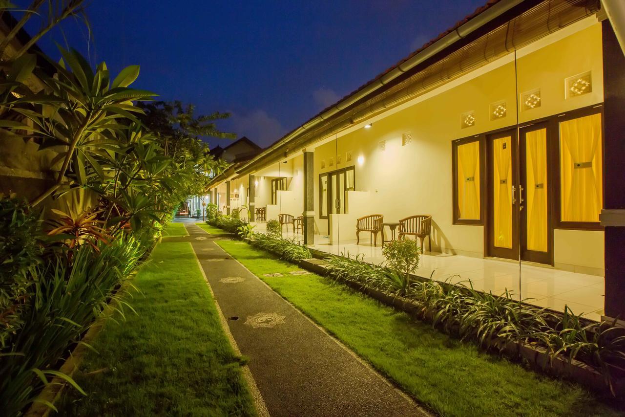 Wingsu Guest House Canggu Esterno foto