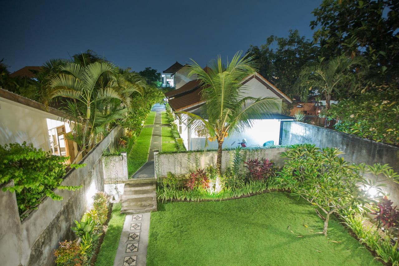 Wingsu Guest House Canggu Esterno foto