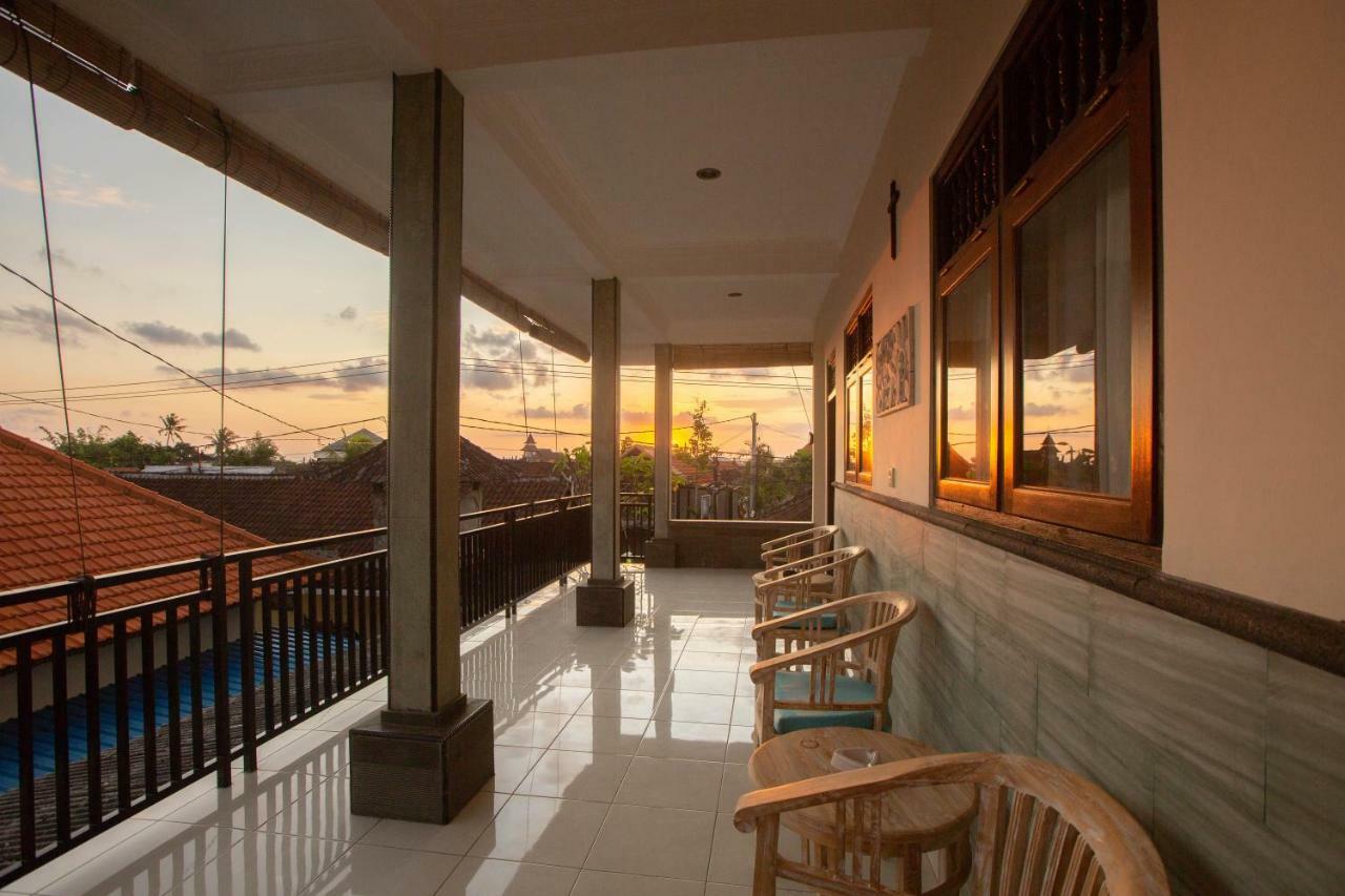 Wingsu Guest House Canggu Esterno foto